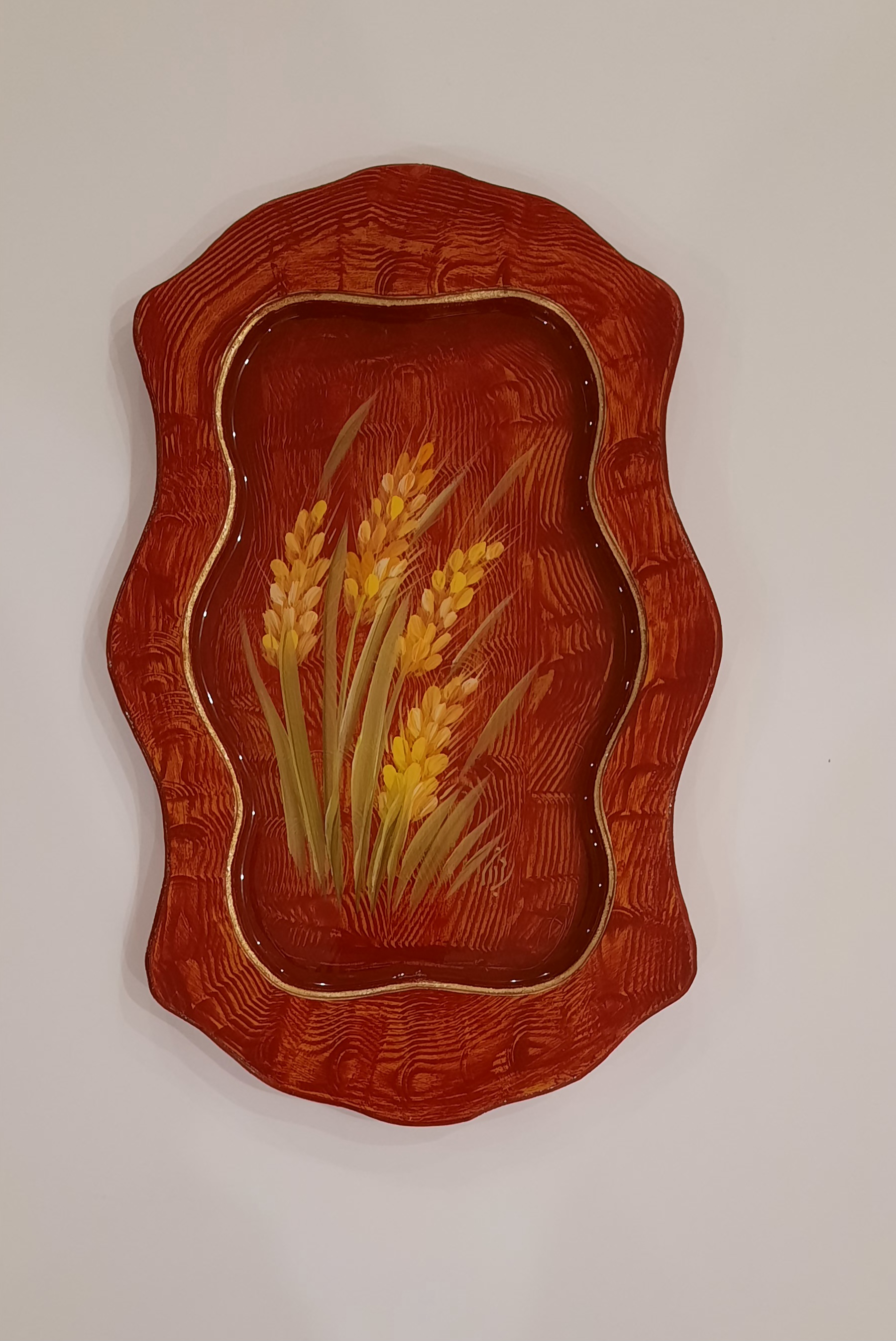 سینی چوبی نقاشی شده،رزین دار،۱۹×۲۹